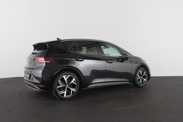 Volkswagen ID.3 Pro Business 59 kWh > Warmtepomp!/Trekhaak/19inch/Grenadilla Black...