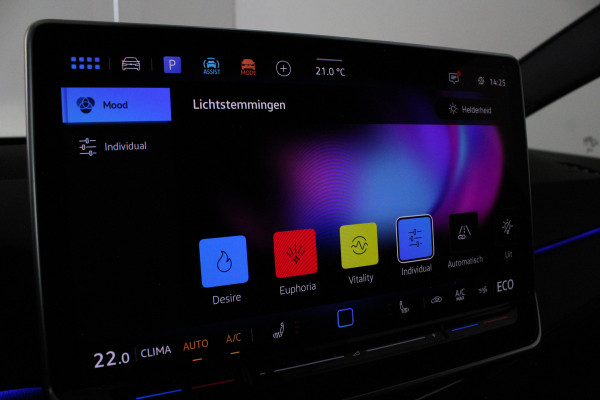 Volkswagen ID.3 Pro Business 59 kWh > Warmtepomp!/Trekhaak/19inch/Grenadilla Black...