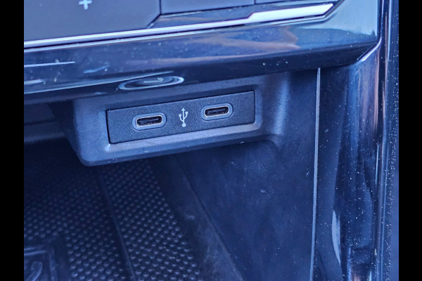 Volkswagen T-Cross 1.0 TSI Style | Automaat | LED | Stoelverwarming | App-connect | ACC | Blind spot | Black Design pakket |