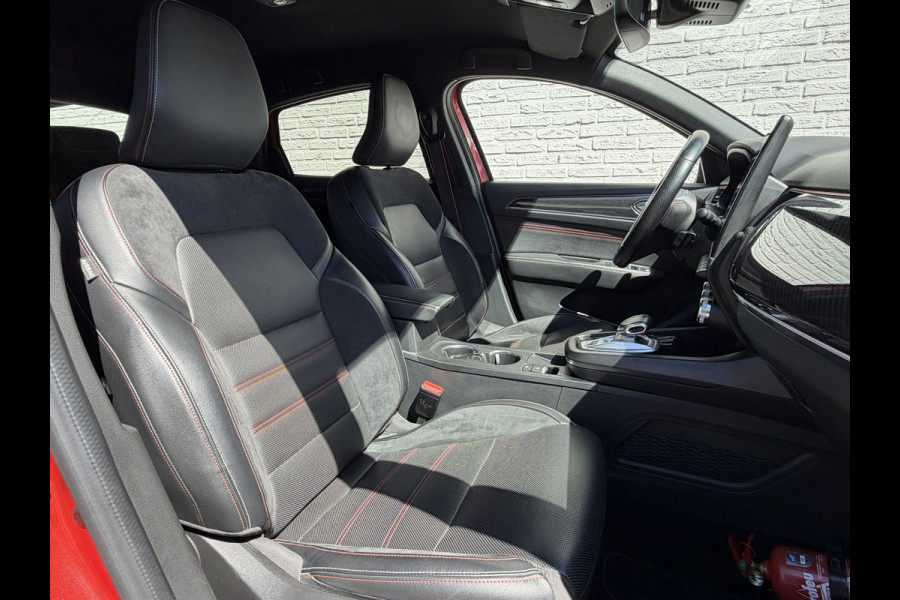 Renault Arkana 1.6 E-Tech Hybrid R.S. Line Camera + PDC Stoel-Stuur verwarming Carplay Navigatie Elektrische stoelen