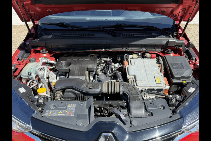 Renault Arkana 1.6 E-Tech Hybrid R.S. Line Camera + PDC Stoel-Stuur verwarming Carplay Navigatie Elektrische stoelen