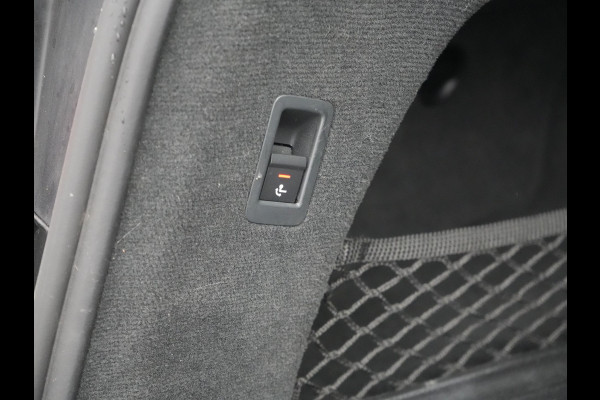 Audi A6 Avant 50 TFSI e Quattro 2x S Line PHEV 300pk Dealer O.H. | Trekhaak Af Fabriek | Panodak | Head Up | Adaptive Cruise | Matrix LED | Bang & Olufsen | Lederen Comfortzetels Memory & Ventilatie | Camera | Keyless | Blis | 20"L.M | Plug In Hybrid |