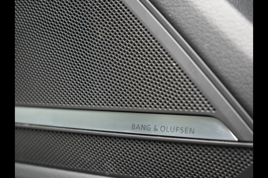 Audi A6 Avant 50 TFSI e Quattro 2x S Line PHEV 300pk Dealer O.H. | Trekhaak Af Fabriek | Panodak | Head Up | Adaptive Cruise | Matrix LED | Bang & Olufsen | Lederen Comfortzetels Memory & Ventilatie | Camera | Keyless | Blis | 20"L.M | Plug In Hybrid |
