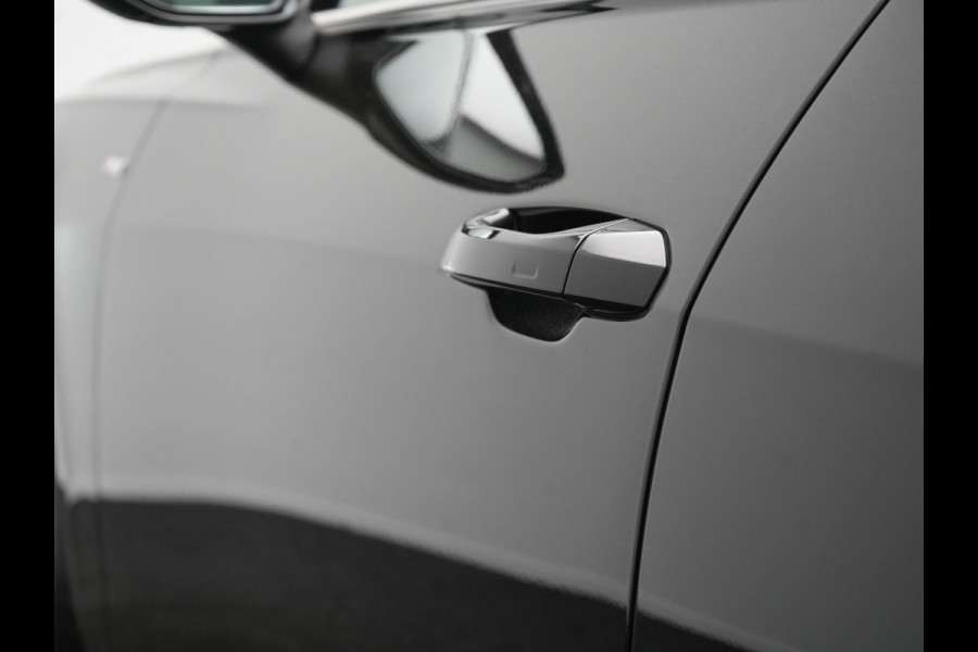 Audi A6 Avant 50 TFSI e Quattro 2x S Line PHEV 300pk Dealer O.H. | Trekhaak Af Fabriek | Panodak | Head Up | Adaptive Cruise | Matrix LED | Bang & Olufsen | Lederen Comfortzetels Memory & Ventilatie | Camera | Keyless | Blis | 20"L.M | Plug In Hybrid |