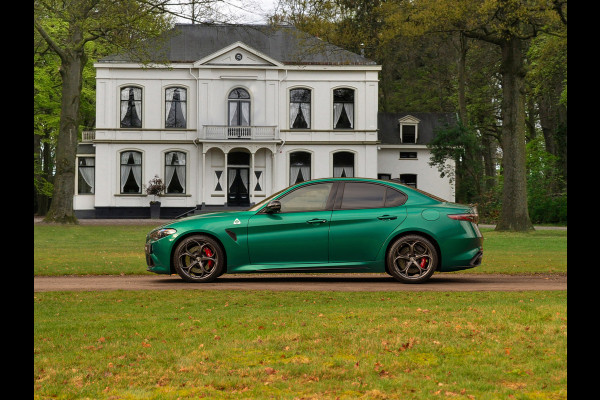 Alfa Romeo Giulia 2.9 V6 Quadrifoglio MY26 | Carbon dak | Akrapovic | Carbon stoelen | Facelift