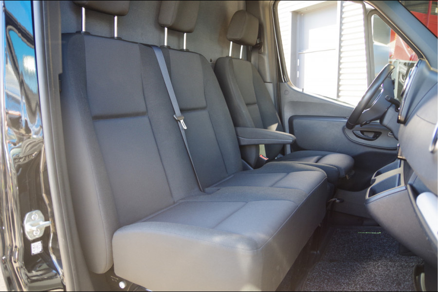 Mercedes-Benz Sprinter 319 3.0 CDI V6 L3H2 AUT. LED, 3.5T TREKHAAK, STOELVERWARMING, ADAPT. CRUISE, MBUX 10'', CAMERA, NAVI, CLIMA