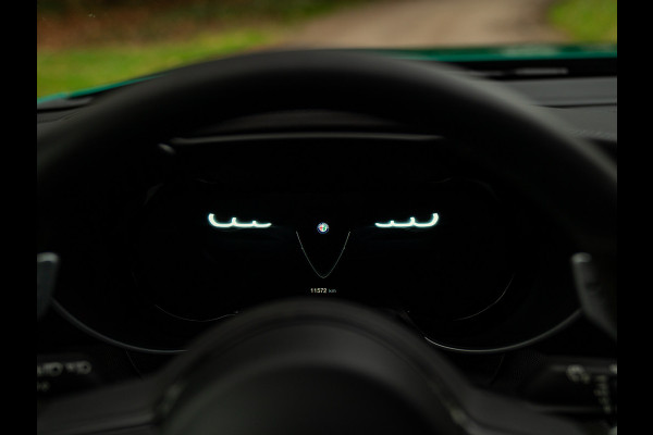 Alfa Romeo Giulia 2.9 V6 Quadrifoglio | Akrapovic | Carbon stoelen | Harman/Kardon | Facelift | Adapt. cruise