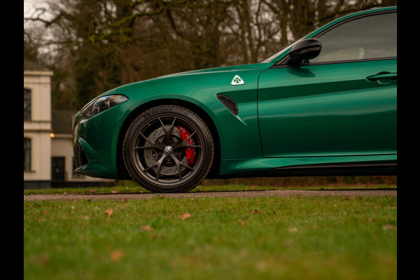 Alfa Romeo Giulia 2.9 V6 Quadrifoglio | Akrapovic | Carbon stoelen | Harman/Kardon | Facelift | Adapt. cruise