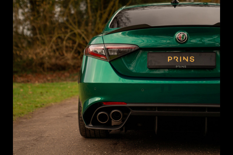Alfa Romeo Giulia 2.9 V6 Quadrifoglio | Akrapovic | Carbon stoelen | Harman/Kardon | Facelift | Adapt. cruise