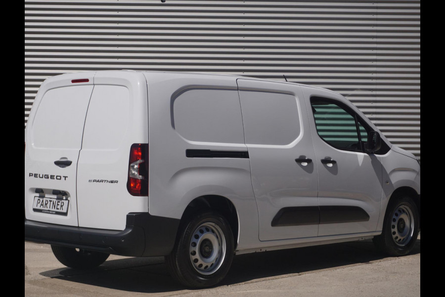Peugeot e-Partner L2 50 kWh | 0% rente | camera | Apple Carplay | laadruimtebetimmering | ECO LED koplampen | Comfort stoel | rijklaarprijs