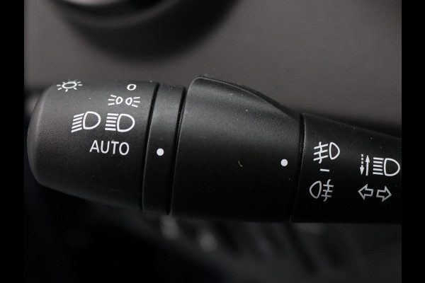 Renault Captur TCe Intens 150pk Camera | Cruise | Navi | Parkeersens. v+a | Trekhaak