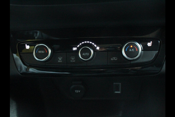 Opel Corsa 1.2 100pk Turbo Elegance Sky Panorama dak Stuurverwarming Climate control Cruise control LED Stoelverwarming Camera Navigatie Apple Carplay/ Android Auto