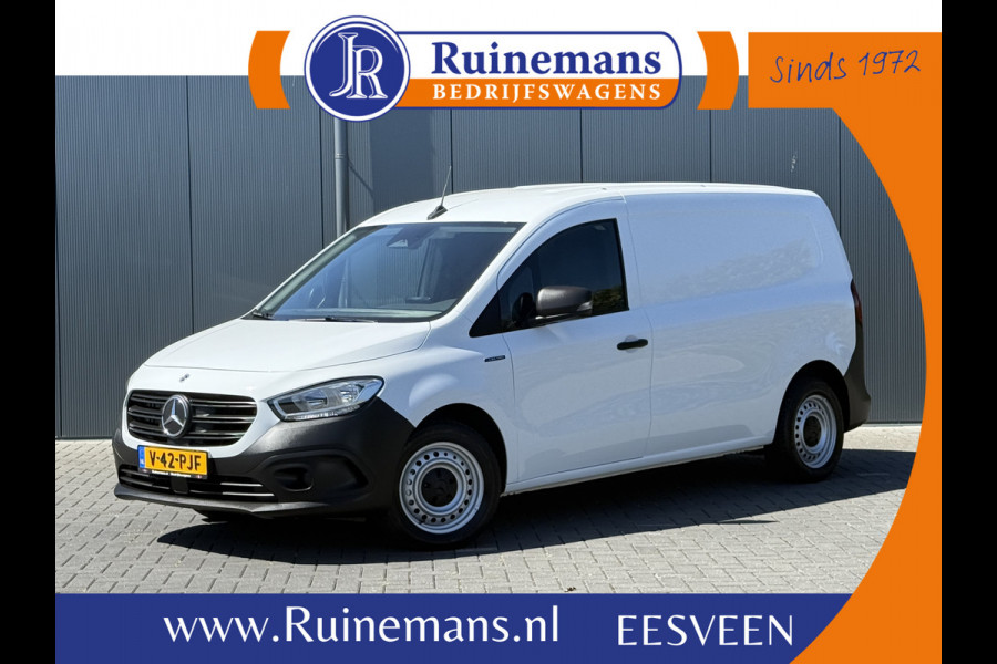 Mercedes-Benz eCitan 51 kWh / L2H1 / TREKHAAK / 3-ZITS / **7.812 KM!!** / CAMERA / CRUISE / ECC / CARPLAY