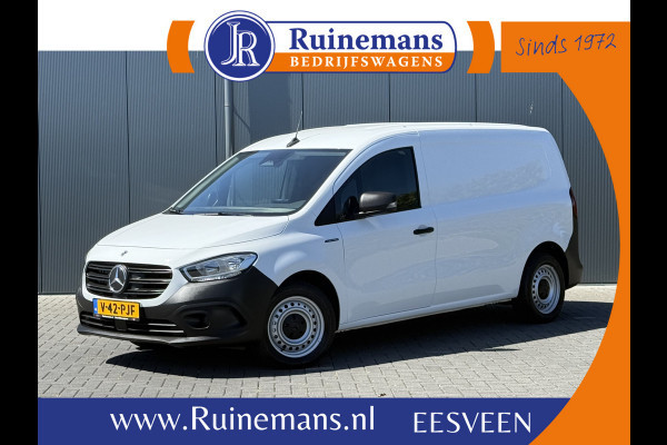 Mercedes-Benz eCitan 51 kWh / L2H1 / TREKHAAK / 3-ZITS / **7.812 KM!!** / CAMERA / CRUISE / ECC / CARPLAY