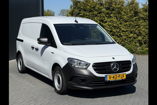 Mercedes-Benz eCitan 51 kWh / L2H1 / TREKHAAK / 3-ZITS / **7.812 KM!!** / CAMERA / CRUISE / ECC / CARPLAY