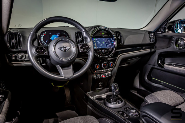 MINI Countryman 1.5 Cooper Essential|Pano|H&K|Full|1eig