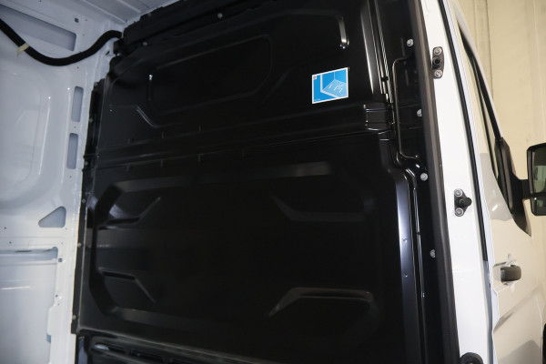 Renault Master 2.0 dCi 170pk L2 H2 Nieuw Model Navigatie Camera Blind Spot 270gr Deuren