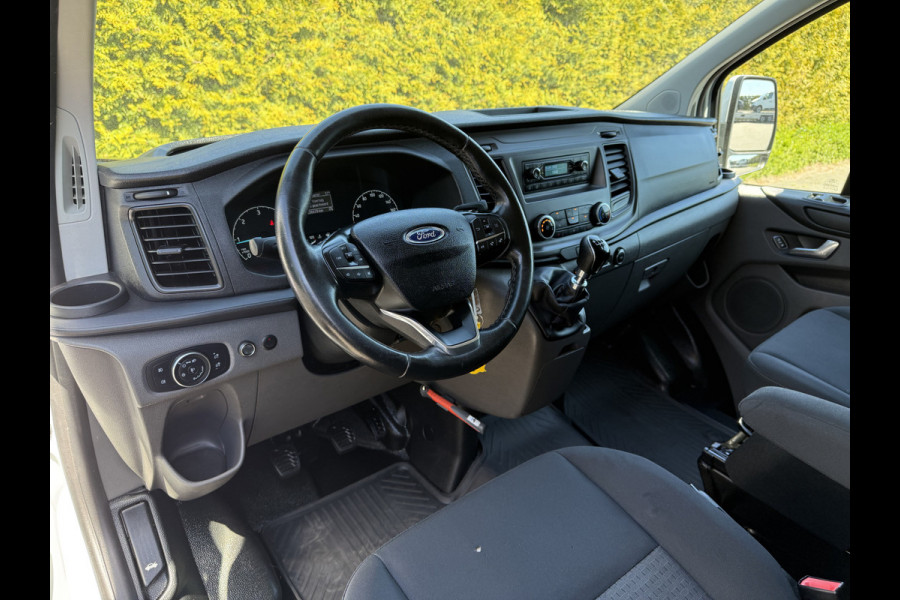 Ford Transit Custom 2.0 TDCI 130 PK / L2H1 / TREKHAAK / AIRCO / CRUISE / STOELVERW / 2800 KG AHG