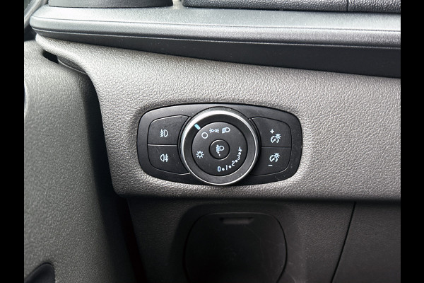 Ford Transit Custom 320 2.0 TDCI Automaat 131PK L2H1 / 2x Schuifdeur / Trekhaak / Pdc.+Camera / Safety & Comfort Pack / Navigatie /