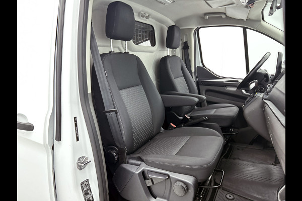 Ford Transit Custom 320 2.0 TDCI Automaat 131PK L2H1 / 2x Schuifdeur / Trekhaak / Pdc.+Camera / Safety & Comfort Pack / Navigatie /