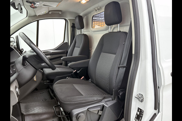Ford Transit Custom 320 2.0 TDCI Automaat 131PK L2H1 / 2x Schuifdeur / Trekhaak / Pdc.+Camera / Safety & Comfort Pack / Navigatie /