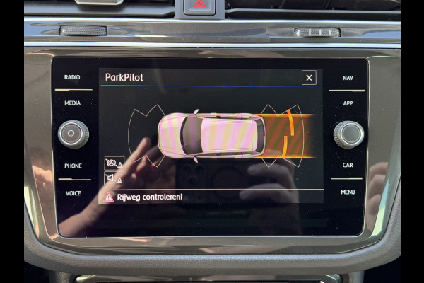 Volkswagen Tiguan 1.5 TSI ACT Highline R-Line Automaat Pdc V+A Dab+ Carplay Adapt Cruise Navigatie Led