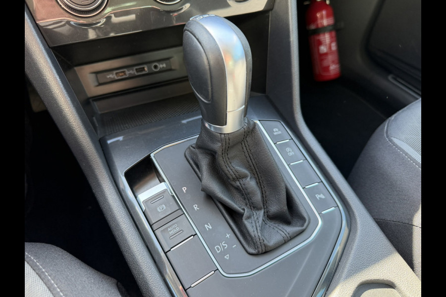 Volkswagen Tiguan 1.5 TSI ACT Highline R-Line Automaat Pdc V+A Dab+ Carplay Adapt Cruise Navigatie Led