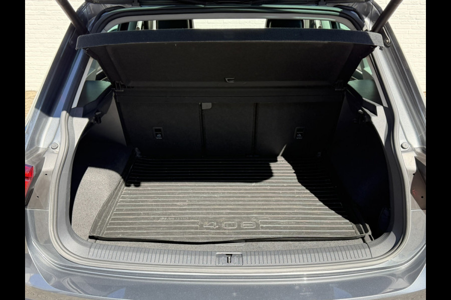 Volkswagen Tiguan 1.5 TSI ACT Highline R-Line Automaat Pdc V+A Dab+ Carplay Adapt Cruise Navigatie Led