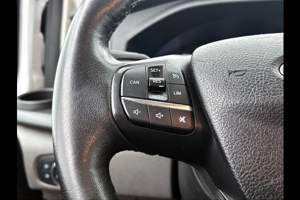 Ford Transit Custom 320 2.0 TDCI Automaat 131PK L2H1 / 2x Schuifdeur / Trekhaak / Pdc.+Camera / Safety & Comfort Pack / Navigatie /