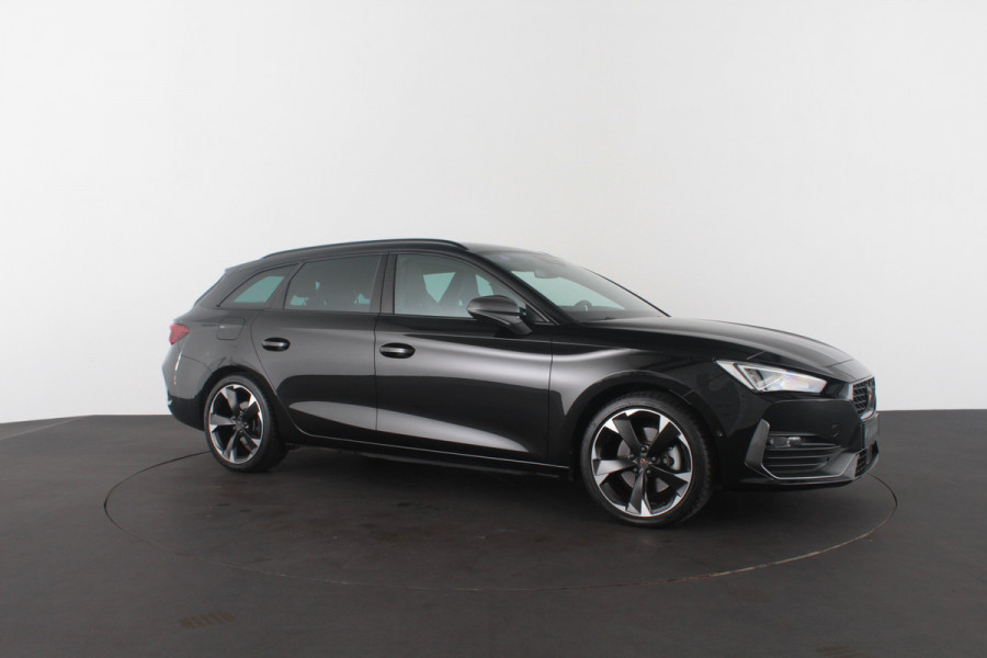 CUPRA Leon Sportstourer 1.4 e-Hybrid Business > Midnight Black/Dynamic Chassis Control/Stuurwielverwarming...