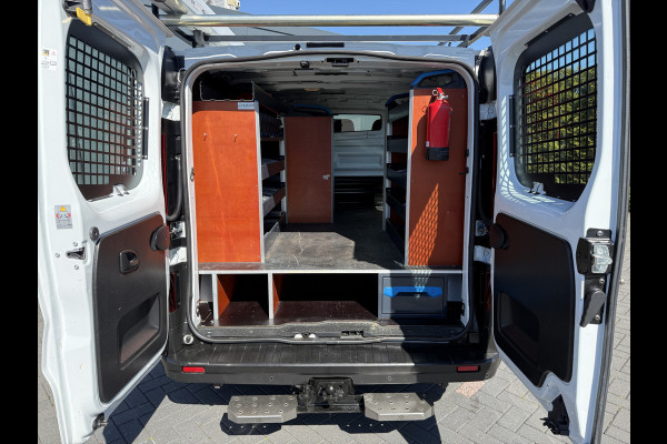 Renault Trafic 2.0 dCi 145 PK / AUTOMAAT / L1H1 / 2x SCHUIFDEUR / SORTIMO INRICHTING / TREKHAAK / IMPERIAAL