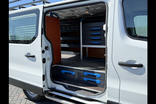 Renault Trafic 2.0 dCi 145 PK / AUTOMAAT / L1H1 / 2x SCHUIFDEUR / SORTIMO INRICHTING / TREKHAAK / IMPERIAAL