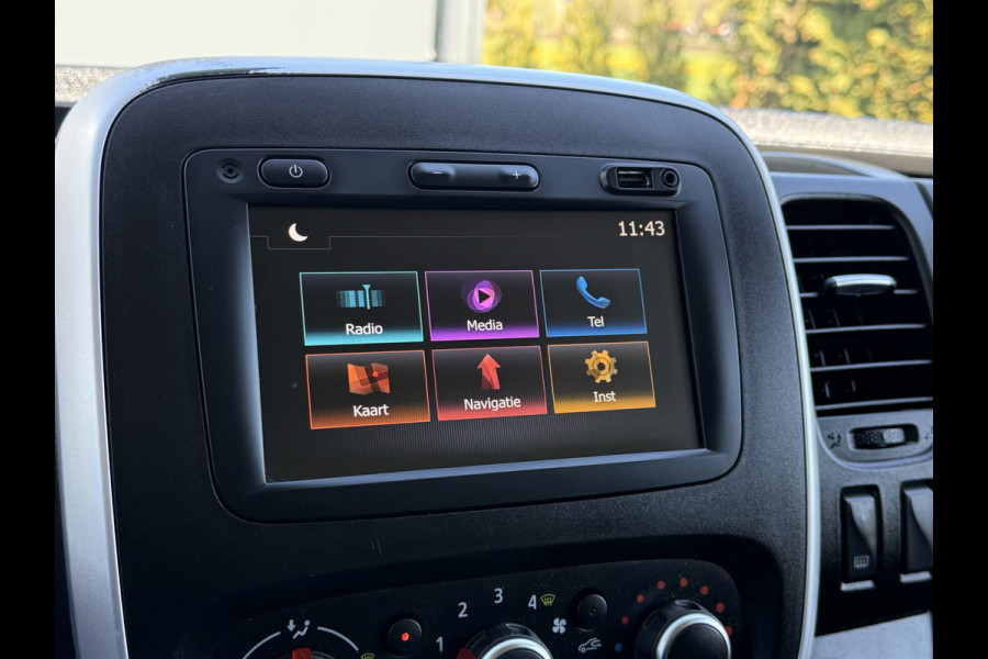 Renault Trafic 2.0 dCi 145 PK / AUTOMAAT / L1H1 / 2x SCHUIFDEUR / SORTIMO INRICHTING / TREKHAAK / IMPERIAAL