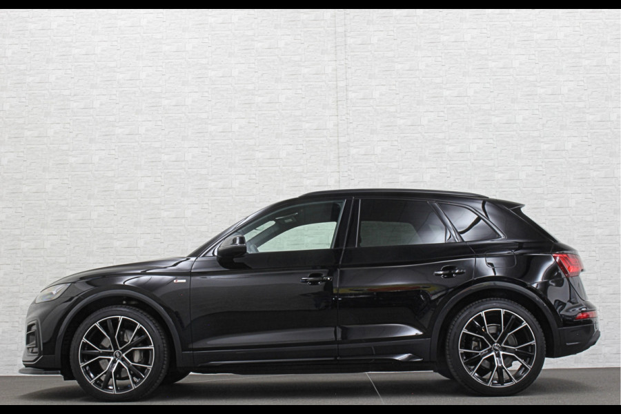 Audi Q5 50 TFSI e 300PK | Luchtvering | B&O Sound | Leder | Carbon | Sportstoelen | Carplay | Zwarte Hemel | Standkachel | Stoelverwarming | 3-Zone Clima | Black-Optic | Zonwering | Virtual Cockpit | LED | Autom. Achterklep | Bovag Garantie |