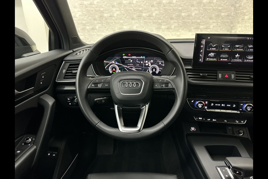 Audi Q5 50 TFSI e 300PK | Luchtvering | B&O Sound | Leder | Carbon | Sportstoelen | Carplay | Zwarte Hemel | Standkachel | Stoelverwarming | 3-Zone Clima | Black-Optic | Zonwering | Virtual Cockpit | LED | Autom. Achterklep | Bovag Garantie |