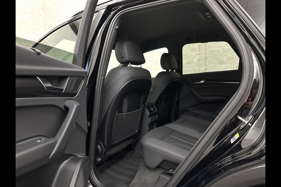 Audi Q5 50 TFSI e 300PK | Luchtvering | B&O Sound | Leder | Carbon | Sportstoelen | Carplay | Zwarte Hemel | Standkachel | Stoelverwarming | 3-Zone Clima | Black-Optic | Zonwering | Virtual Cockpit | LED | Autom. Achterklep | Bovag Garantie |
