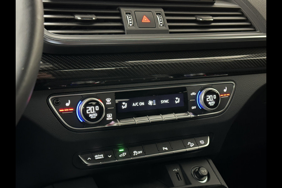 Audi Q5 50 TFSI e 300PK | Luchtvering | B&O Sound | Leder | Carbon | Sportstoelen | Carplay | Zwarte Hemel | Standkachel | Stoelverwarming | 3-Zone Clima | Black-Optic | Zonwering | Virtual Cockpit | LED | Autom. Achterklep | Bovag Garantie |