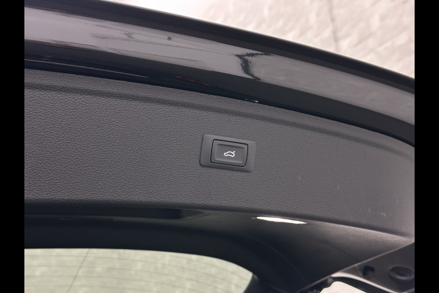 Audi Q5 50 TFSI e 300PK | Luchtvering | B&O Sound | Leder | Carbon | Sportstoelen | Carplay | Zwarte Hemel | Standkachel | Stoelverwarming | 3-Zone Clima | Black-Optic | Zonwering | Virtual Cockpit | LED | Autom. Achterklep | Bovag Garantie |