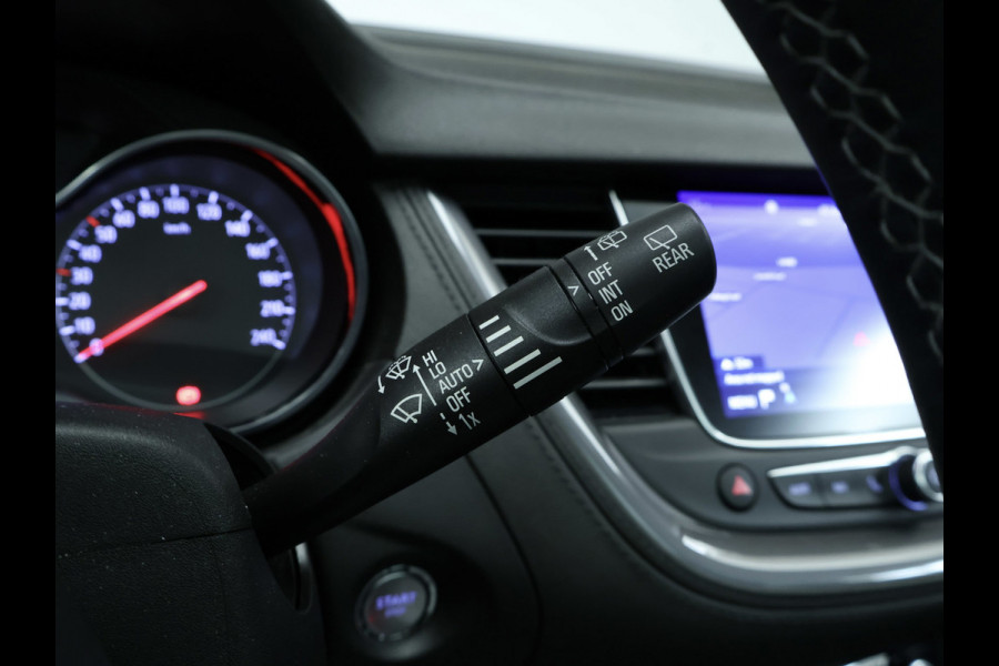 Opel Grandland X 1.2 Turbo Innovation Sport (APPLE CARPLAY,NAVI,CAMERA,CLIMATE,CRUISE,GETINT,LED,SPORTSTOELEN,LM VELGEN)