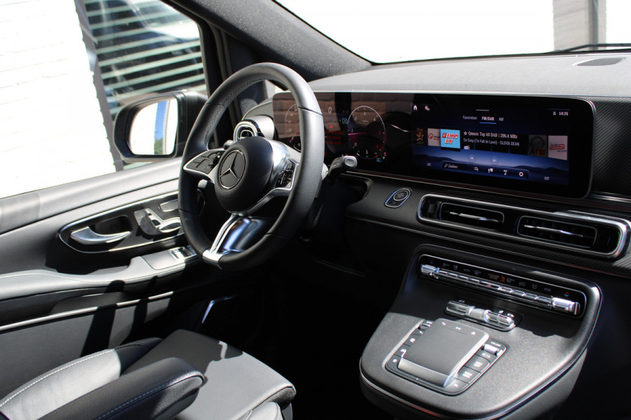 Mercedes-Benz V-Klasse 250d / DC / 4-Matic / AMG / Elec Stoelen / 2x Elec Schuifd / 360 Cam / Burmester / Vol Opties / NIEUWSTAAT