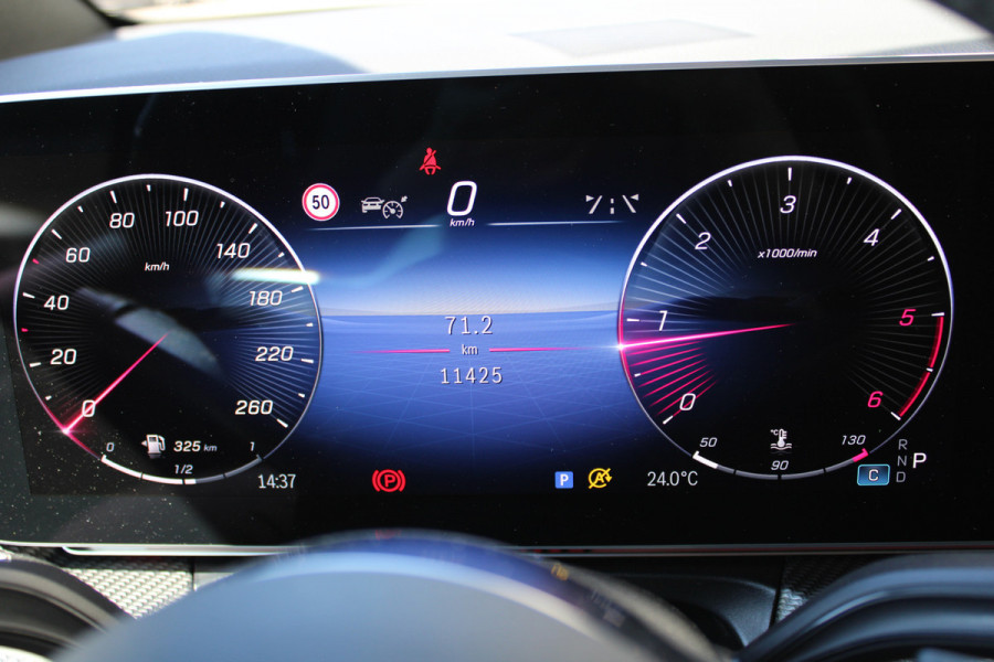 Mercedes-Benz V-Klasse 250d / DC / 4-Matic / AMG / Elec Stoelen / 2x Elec Schuifd / 360 Cam / Burmester / Vol Opties / NIEUWSTAAT