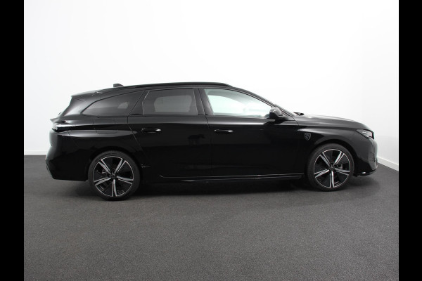 Peugeot 308 1.2 PureTech GT DEMO !  Climate control Adaptive cruise control Parkeersensoren Achteruitrijcamera Navigatie LED Apple Carplay/ Android Auto