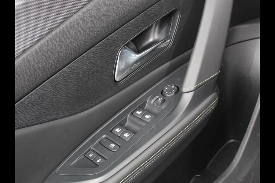 Peugeot 308 1.2 PureTech GT DEMO !  Climate control Adaptive cruise control Parkeersensoren Achteruitrijcamera Navigatie LED Apple Carplay/ Android Auto