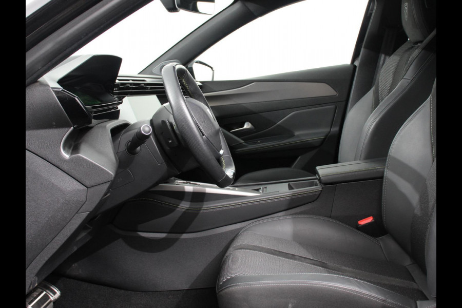 Peugeot 308 1.2 PureTech GT DEMO !  Climate control Adaptive cruise control Parkeersensoren Achteruitrijcamera Navigatie LED Apple Carplay/ Android Auto