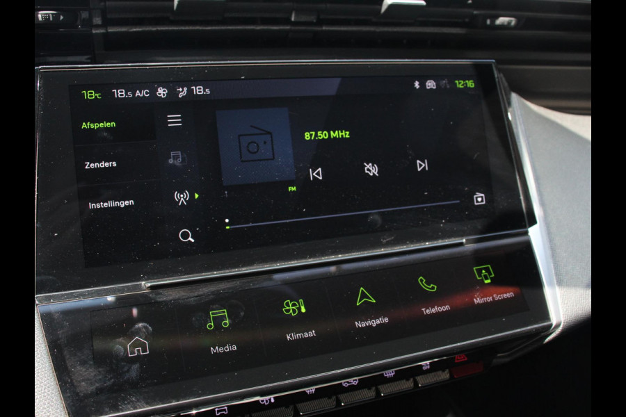 Peugeot 308 1.2 PureTech GT DEMO !  Climate control Adaptive cruise control Parkeersensoren Achteruitrijcamera Navigatie LED Apple Carplay/ Android Auto