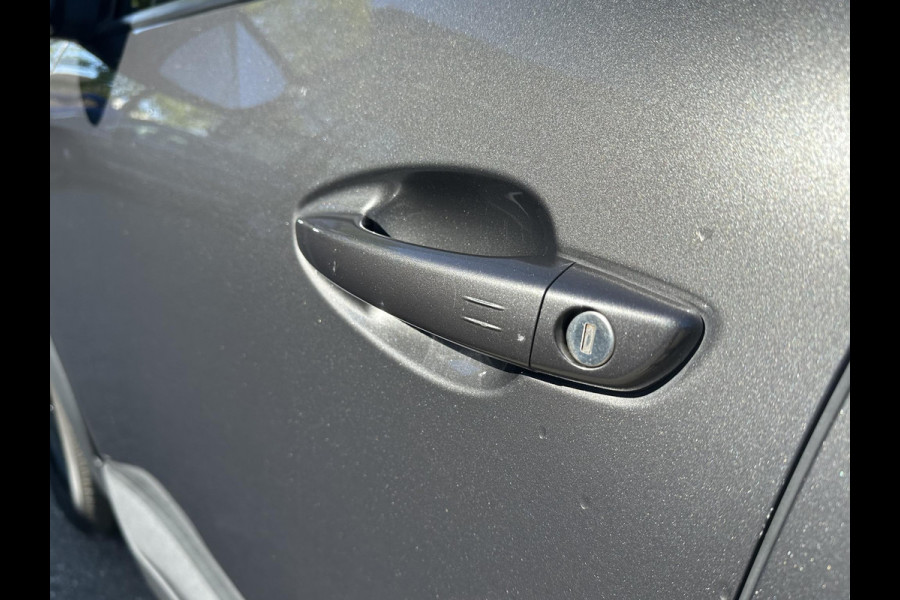 Peugeot 3008 1.6 HYbrid 225 GT Pack Business BOMVOL! | BLACKPACK | ACHTERUITRIJCAMERA | MASSAGE STOELEN | STOELVERWARMING | GEHEUGEN STOELEN | APPLECARPLAY | ELEKT. ACHTERKLEP | FOCAL AUDIO | DODEHOEK | KEYLESS | ADAP. CRUISE | RIJKLAAR MET 12 MND BOVAG GARANTIE |