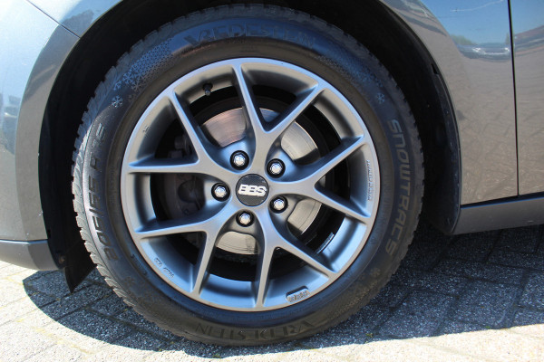 Ford FOCUS Wagon 1.0 125PK , Distributie riem is reeds vervangen Trekhaak, pdc, 16inch BBS VELGEN, Stuurverwarming, Airco , Cruise,