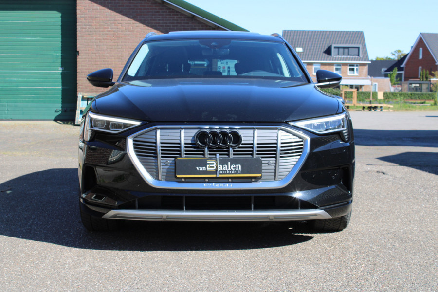 Audi e-tron e-tron 50 quattro Launch SOh 94.2% 71 kWh PANO LEER LED 68000KM!!!