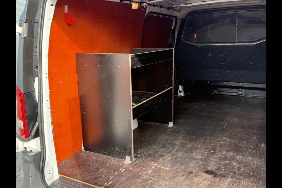 Mercedes-Benz Vito 111 CDI E6 / L3H1 / 2x SCHUIFDEUR / CAMERA / TREKHAAK / PDC VOOR EN ACHTER 3-ZITS / CRUISE