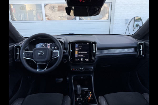 Volvo XC40 1.5 T4 Recharge R-Design | CarPlay | Camera | Keyless | LED | DAB+ | 19 inch